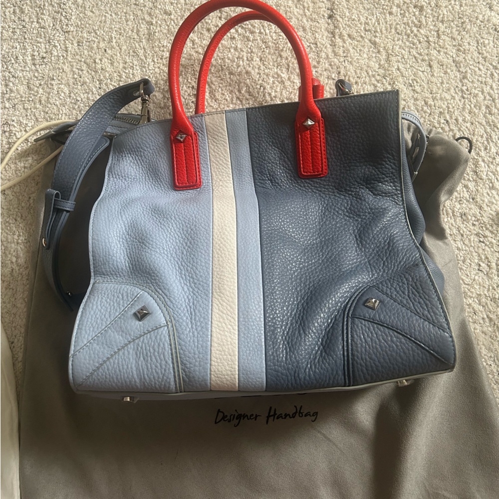 Peco leather commuter bag